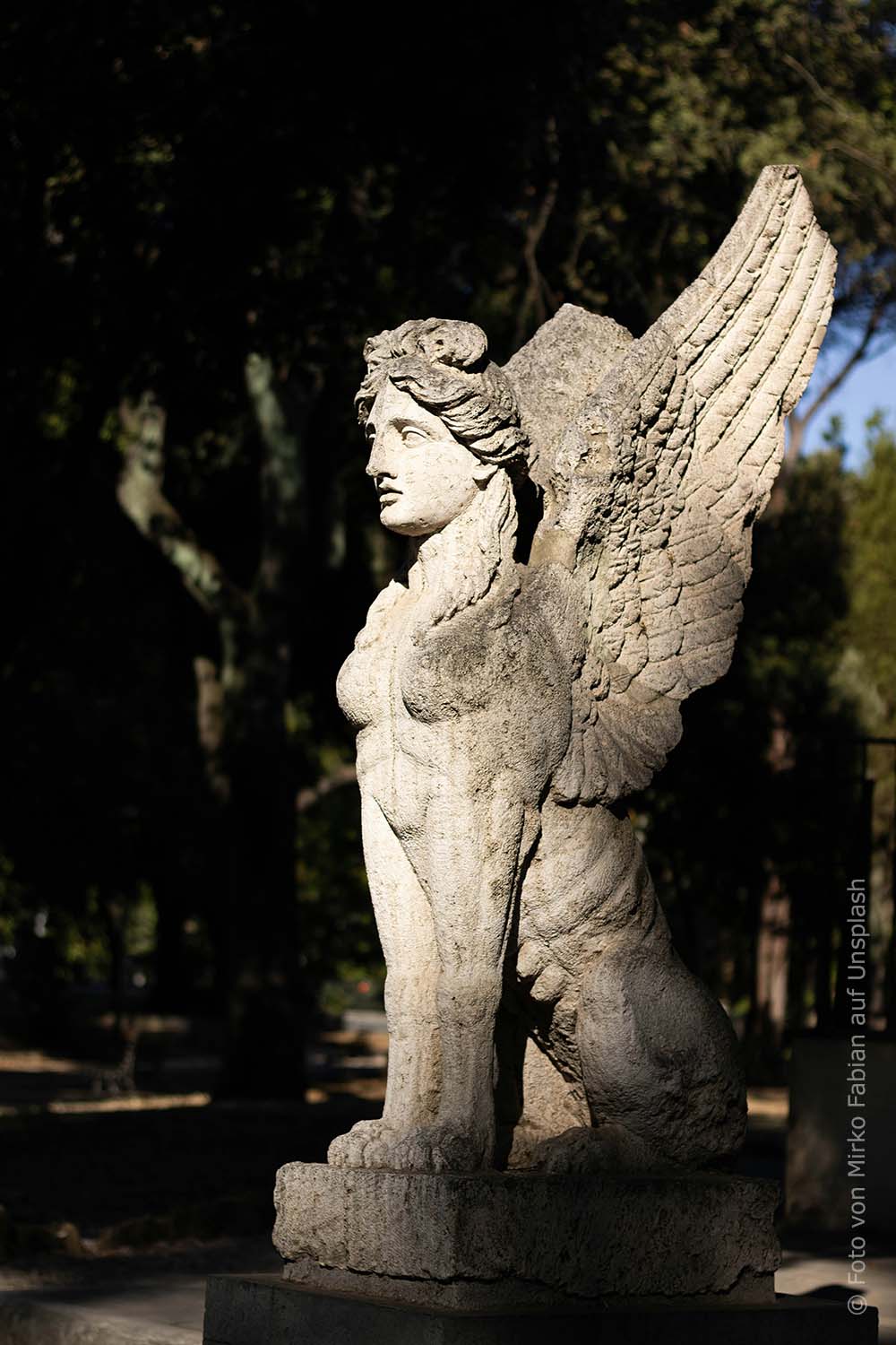 Sphinx Mirko Fabian - Unsplash